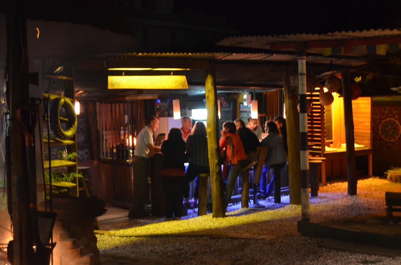 La Brujula Hostel *